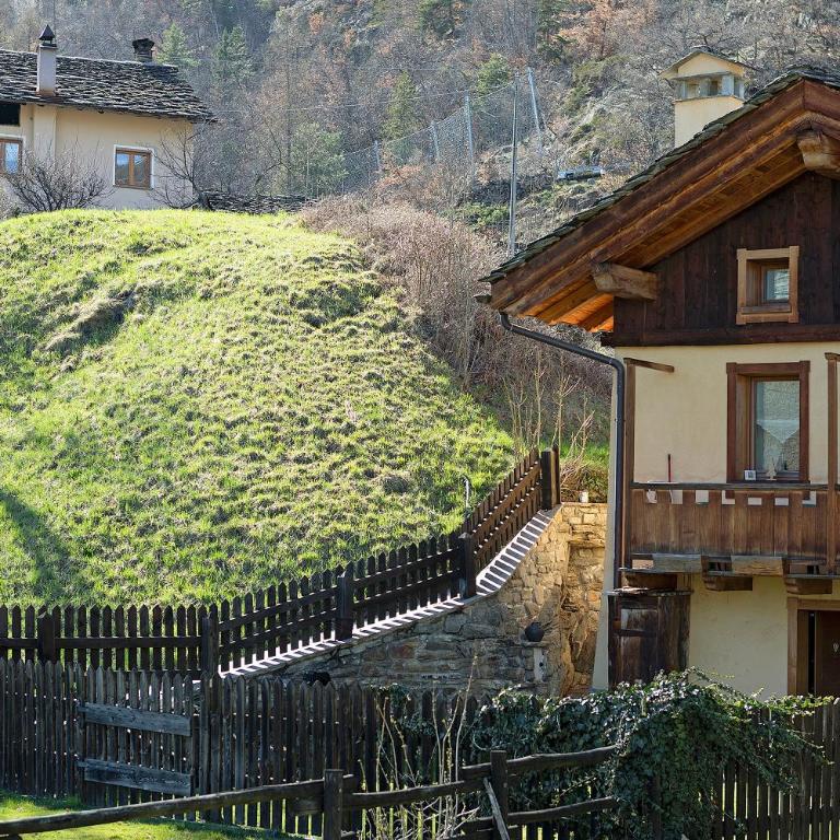 Casa Vacanze La Ravoire - Appartamento Deluxe con 2 Camere da Letto e Vista Giardino - 31