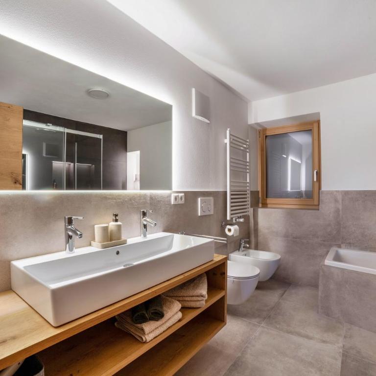 Apartment Berta - Two-Bedroom Deluxe Apartment with Garden View - 18