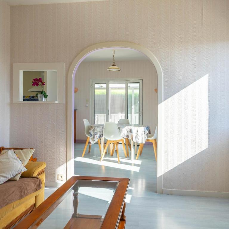 Maison vacance proche plage Royan - Two-Bedroom House - 3