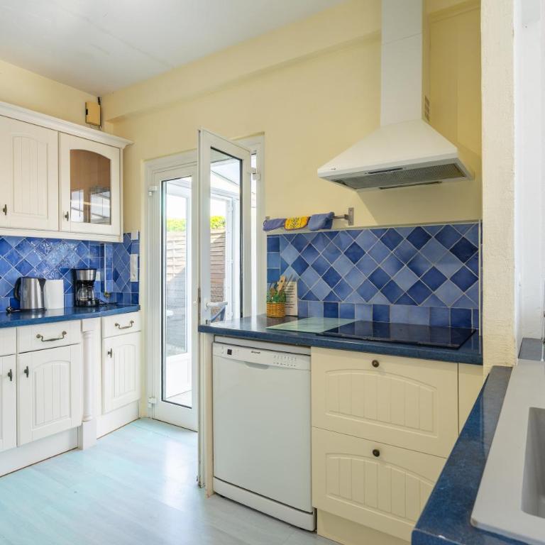 Maison vacance proche plage Royan - Two-Bedroom House - 8