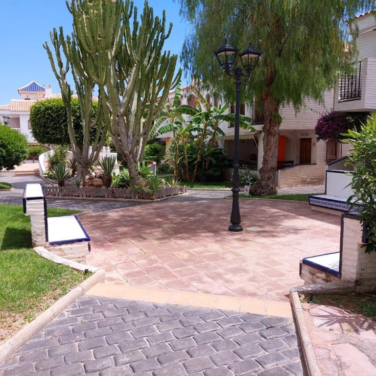 Bonito bungalow en la playa - Three-Bedroom House - 25