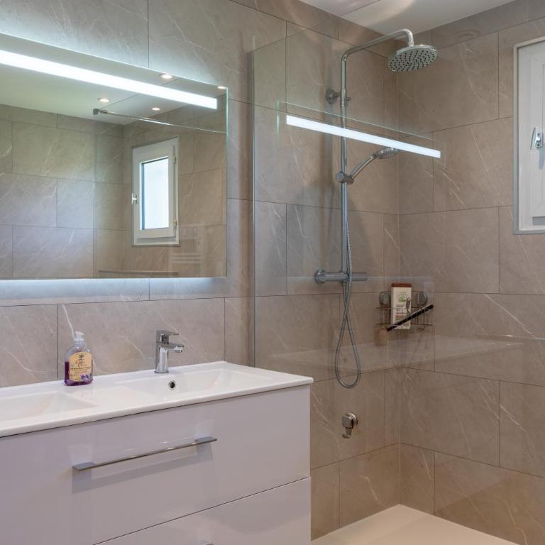 Maison Avec Jardin 400m Du Centre - Casa de 2 dormitorios - 14