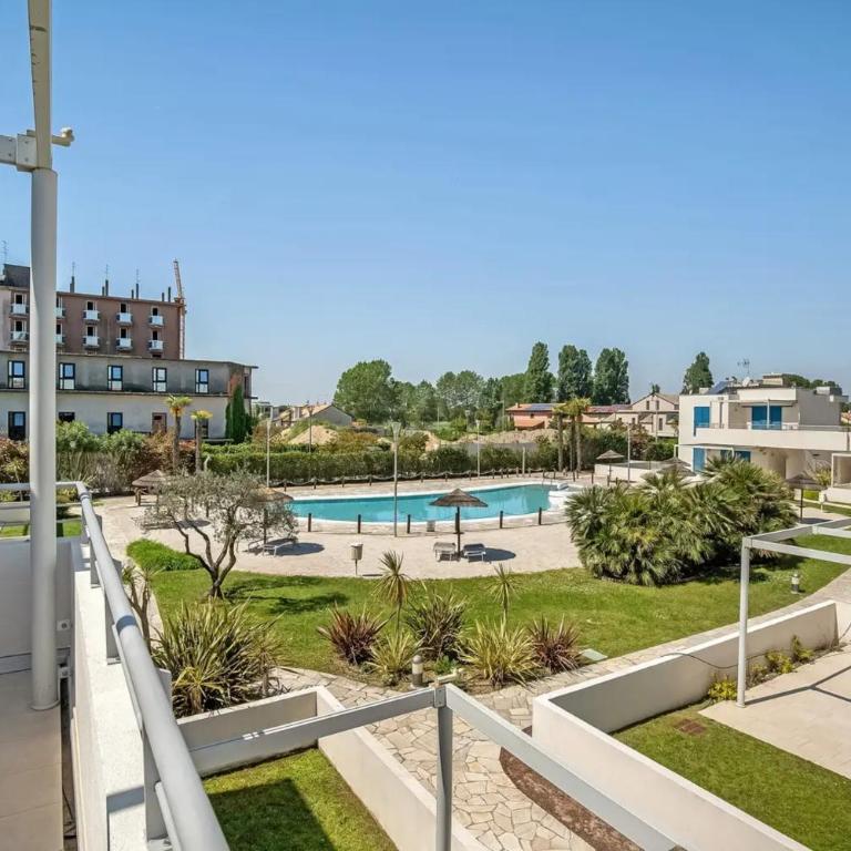 Residence Blu Village - Appartamento Deluxe con 2 Camere da Letto e Vista Giardino - 16
