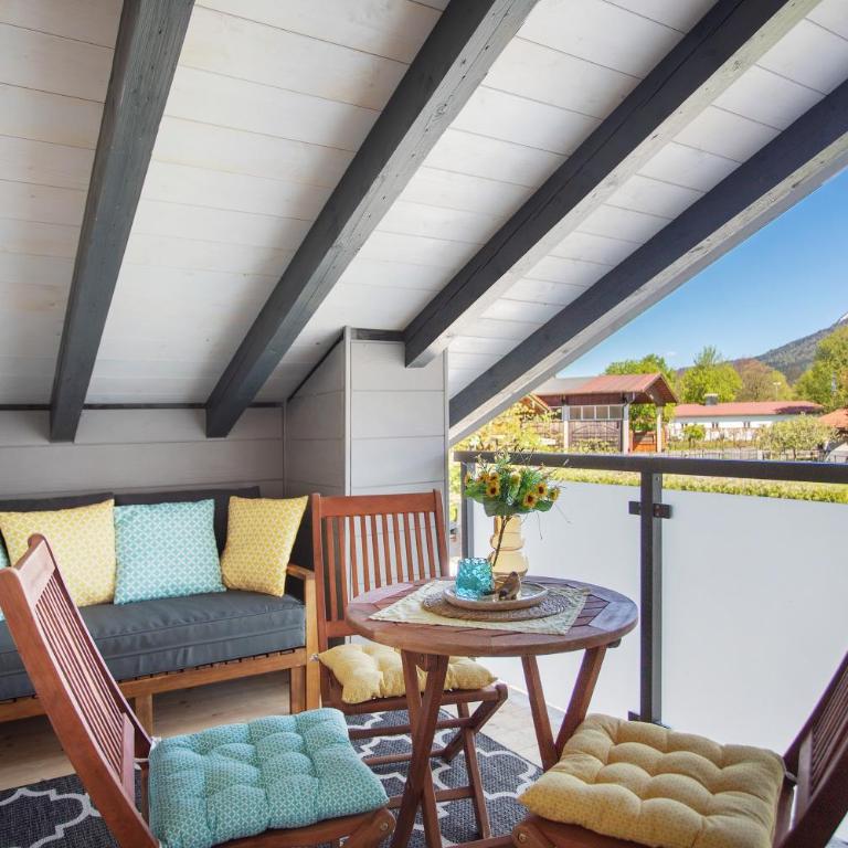 Im Spatzennest - Deluxe-Apartment mit 2 Schlafzimmern und Gartenblick - 1