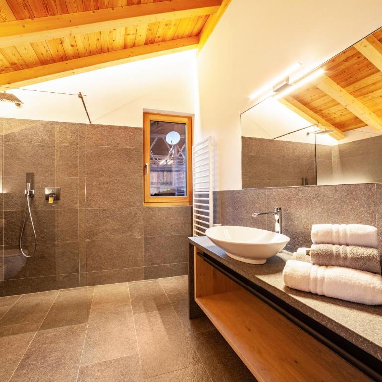 Huetterhof Apartement Herbischt - Appartamento Deluxe con 2 Camere da Letto e Vista Giardino - 16