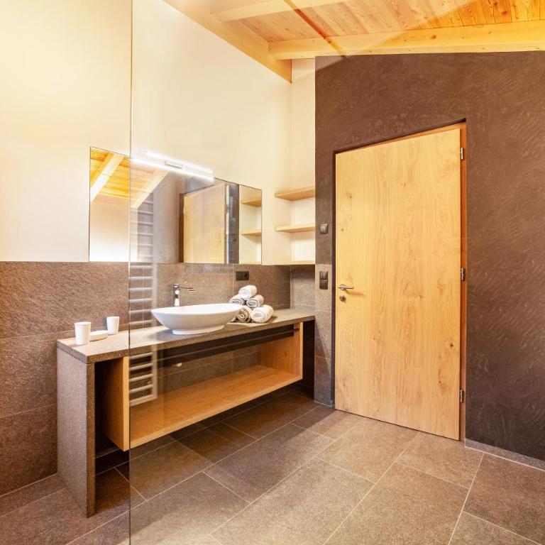 Huetterhof Apartement Herbischt - Appartamento Deluxe con 2 Camere da Letto e Vista Giardino - 18