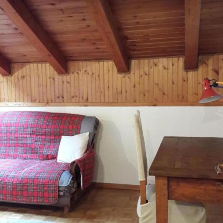 Mansarda le Chateau - Appartamento Premium con 3 Camere da Letto e Balcone - 12