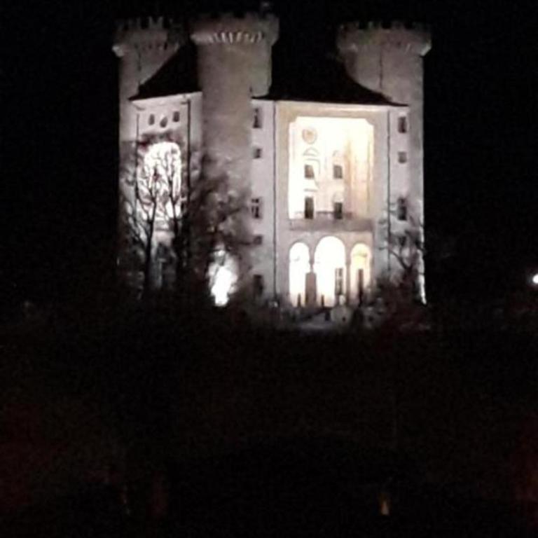 Mansarda le Chateau - Appartamento Premium con 3 Camere da Letto e Balcone - 16