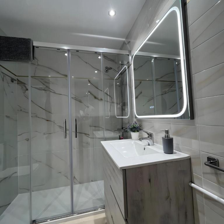 Apartamento Ct - Apartamento Deluxe de 2 dormitorios con balcón - 32