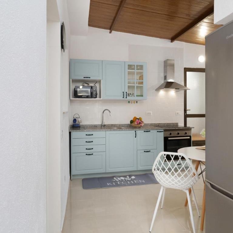 Los Abuelos 3 Icod - Two-Bedroom Apartment with Mountain View - 21