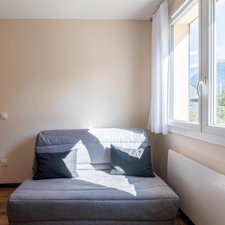 L' edelweiss - Appartement Supérieur - Vue sur Ville - 9