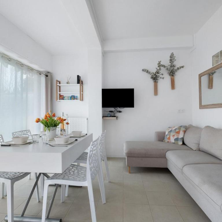 Appartement familial piscine plage - Two-Bedroom Deluxe Apartment with Garden View - 16