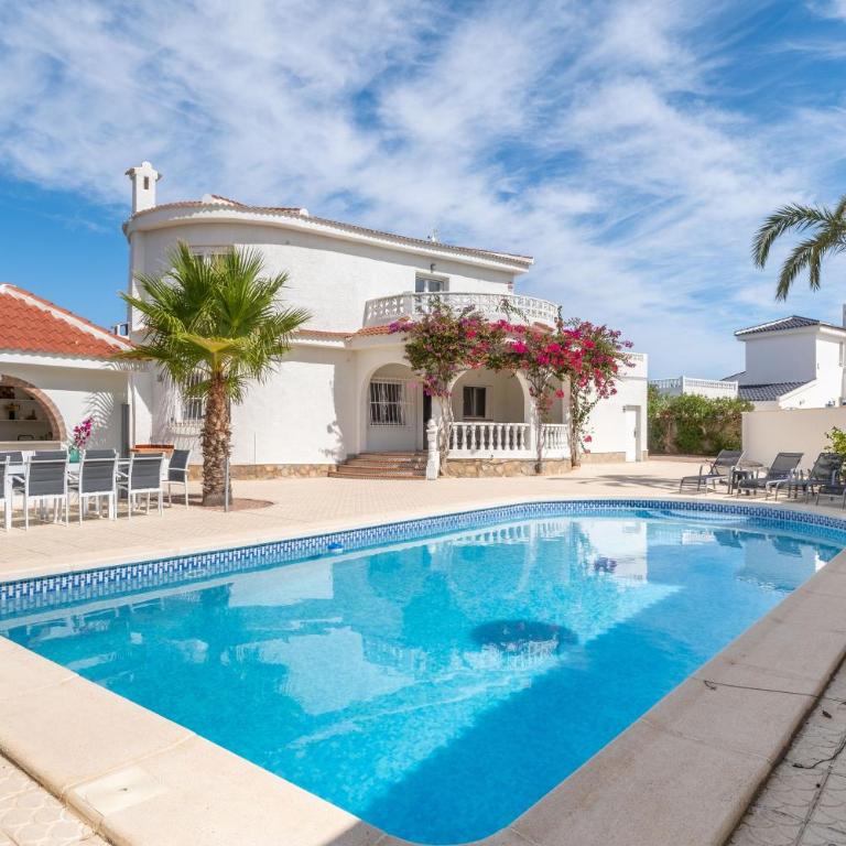 Modern villa with great location - Villa con vistas al mar - 1