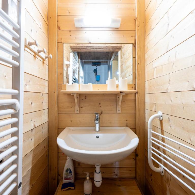 Les Chalets de la Revue - Appartement Supérieur - Vue sur Ville - 15
