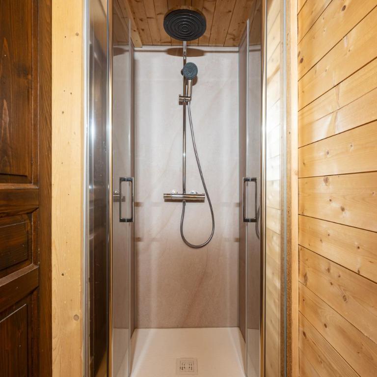 Les Chalets de la Revue - Appartement Supérieur - Vue sur Ville - 16