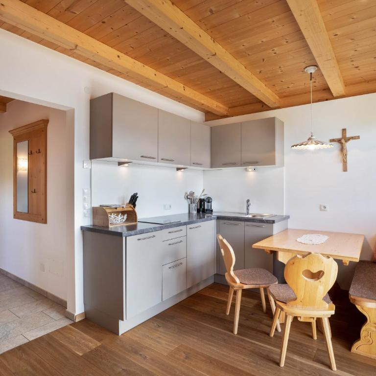 Wernerhof Fewo Latemar - Appartement 1 Chambre Supérieur avec Balcon - 9
