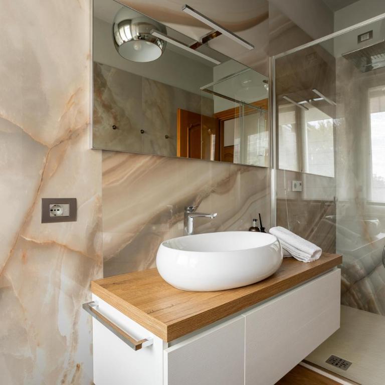 Suite 51 - Arona - Appartamento Superior con 1 Camera da Letto e Balcone - 19