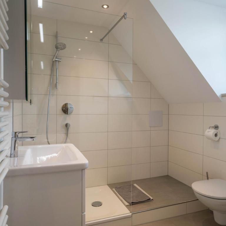 Ferienwohnung Konrad Schielin - Two-Bedroom Deluxe Apartment with Balcony - 16