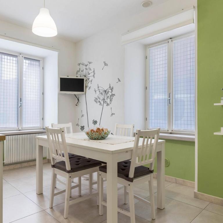 Appartamento Le Quattro Stagioni - Two-Bedroom Deluxe Apartment with Garden View - 7