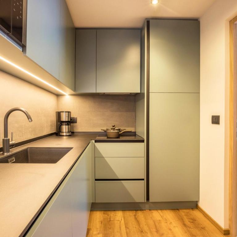 Apartments Armeri Blue Dolomites - Appartamento Deluxe con 2 Camere da Letto e Balcone - 13