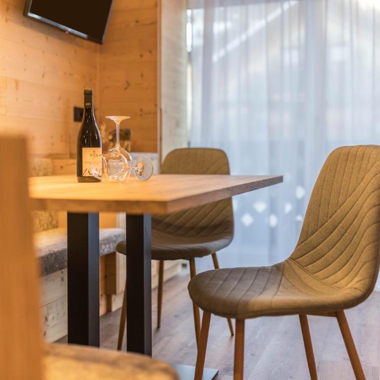 Apartments Armeri Blue Dolomites - Appartamento Deluxe con 2 Camere da Letto e Balcone - 9