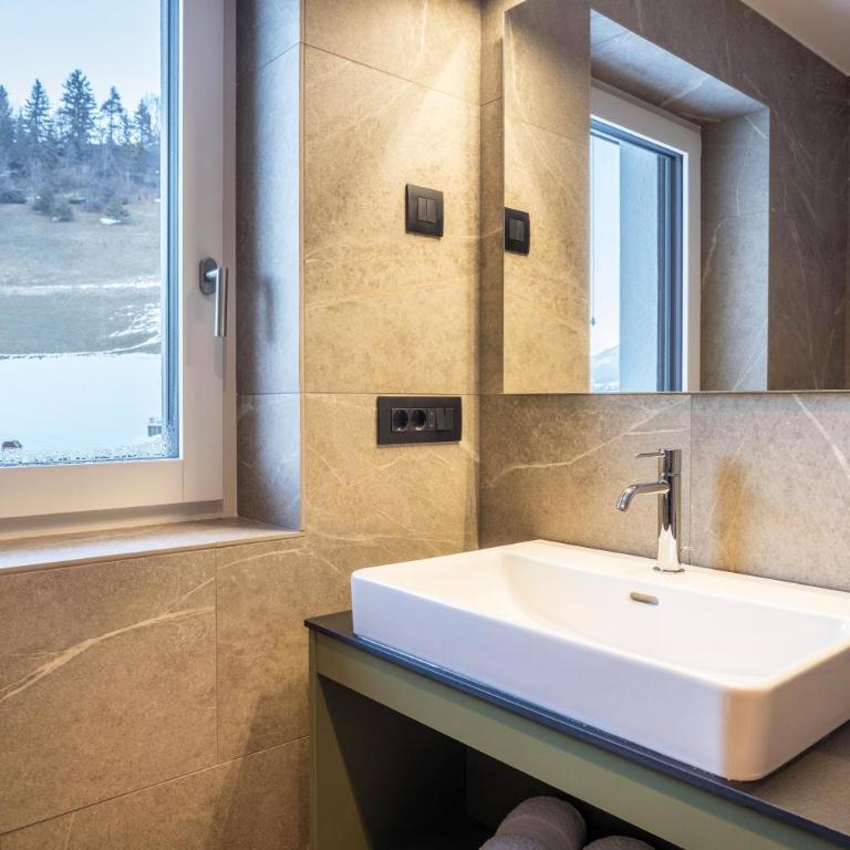 Apartments Armeri Blue Dolomites - Appartamento Deluxe con 2 Camere da Letto e Balcone - 23
