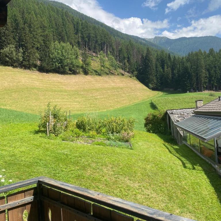 Bed and Breakfast Ederhof - Dreibettzimmer mit Bergblick - 12