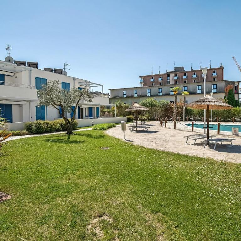 Residence Blu Village - Appartamento Deluxe con 2 Camere da Letto e Vista Giardino - 28