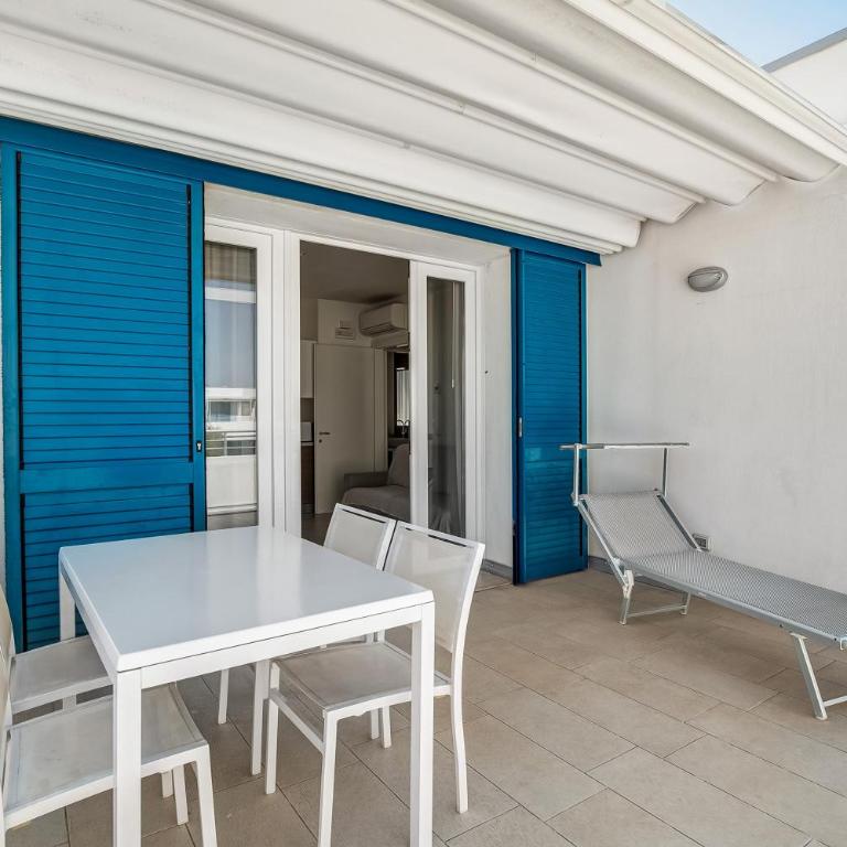 Residence Blu Village - Appartamento Deluxe con 2 Camere da Letto e Vista Giardino - 26