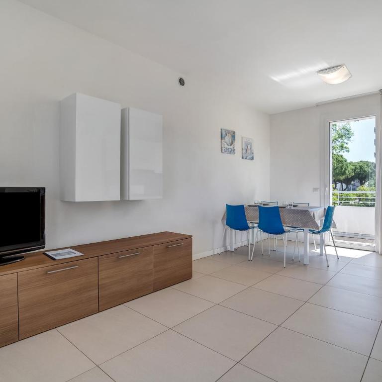 Residence Blu Village - Appartamento Deluxe con 2 Camere da Letto e Vista Giardino - 24