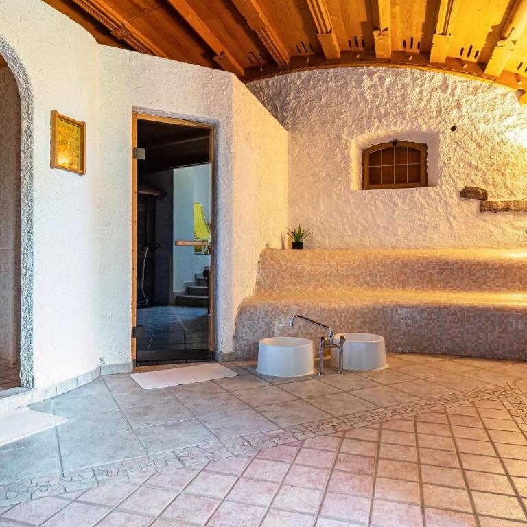 Sabina Dolomites Compatsch - Appartamento Deluxe con 2 Camere da Letto e Vista Giardino - 24