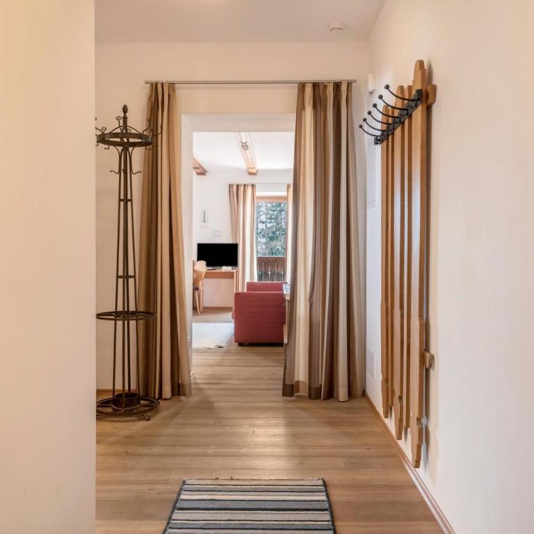 Sabina Dolomites Compatsch - Appartamento Deluxe con 2 Camere da Letto e Vista Giardino - 16