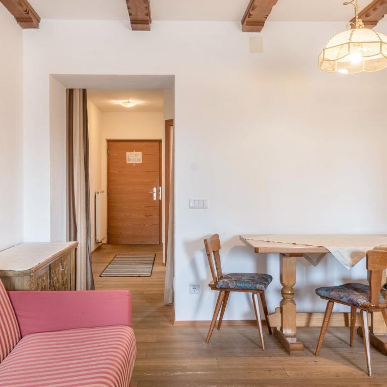Sabina Dolomites Compatsch - Appartamento Deluxe con 2 Camere da Letto e Vista Giardino - 4