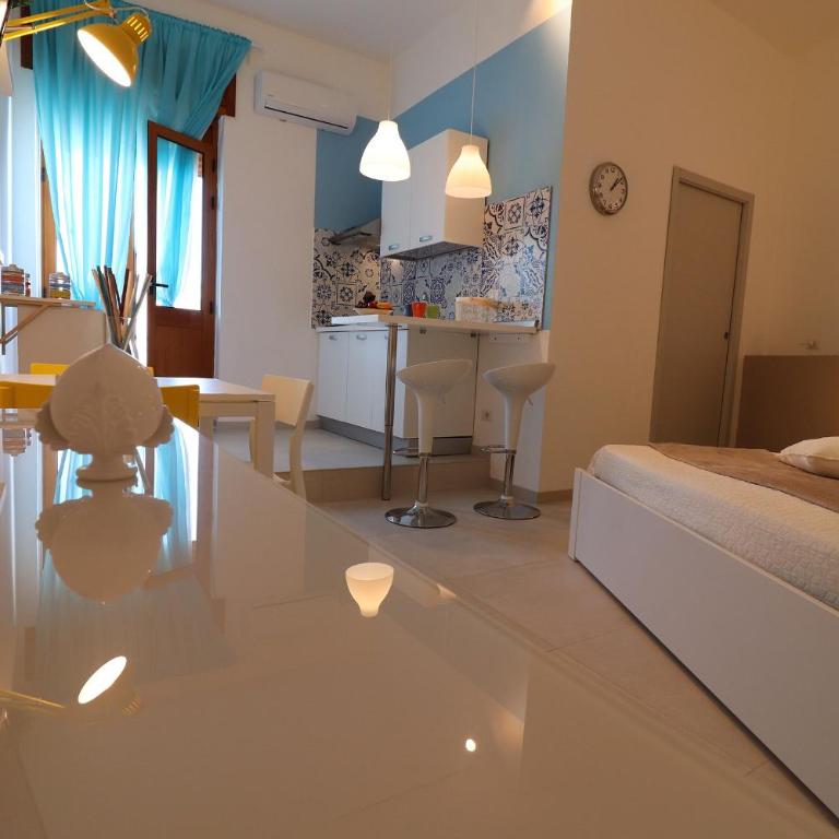 Casa Vacanze Maya a Otranto - Appartamento Superior con 1 Camera da Letto e Balcone - 1
