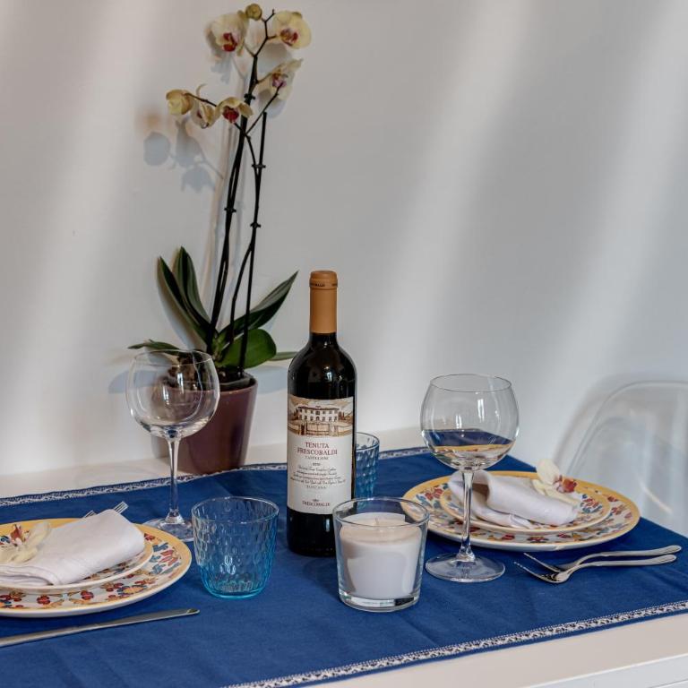 Romantic Suite Home - Appartamento Superior con 1 Camera da Letto e Balcone - 6