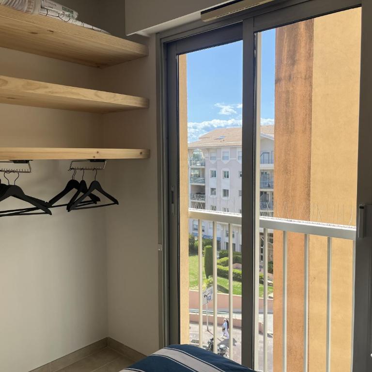 Incroyable vue sur mer pour ce T2 avec cabine, Le Capitole - Apartment with Sea View - 20