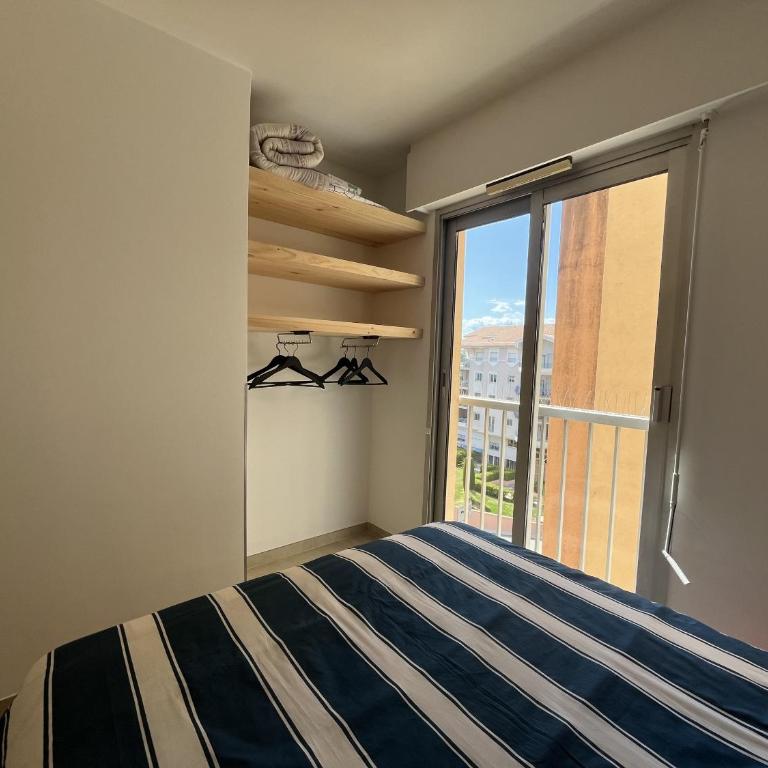 Incroyable vue sur mer pour ce T2 avec cabine, Le Capitole - Apartment with Sea View - 21