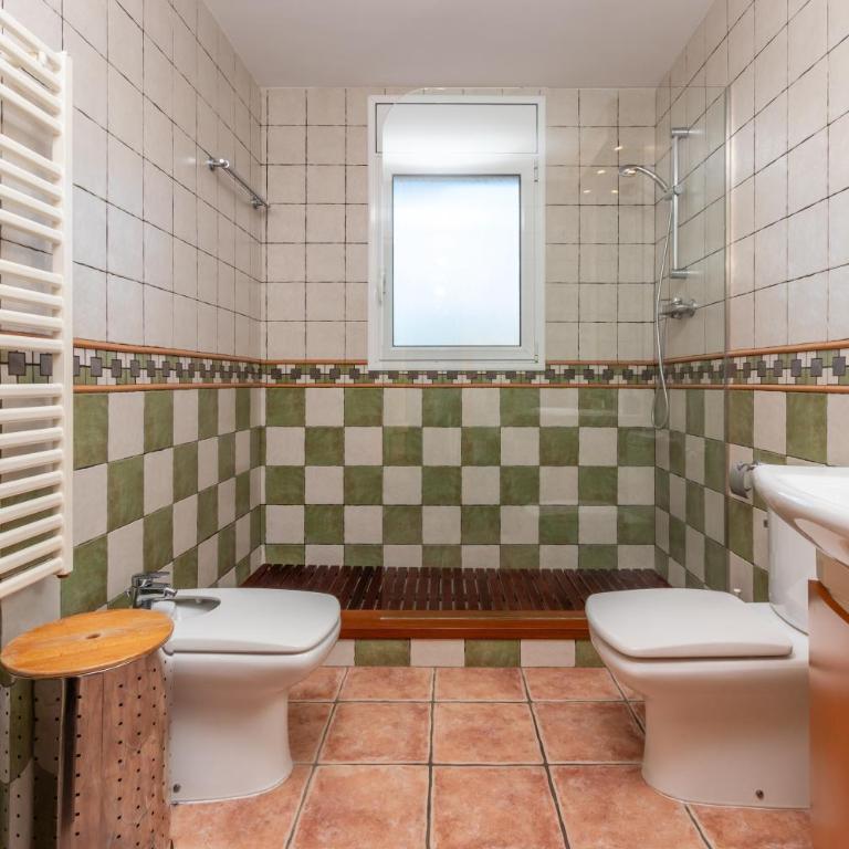 Casa con piscina - Three-Bedroom House - 19