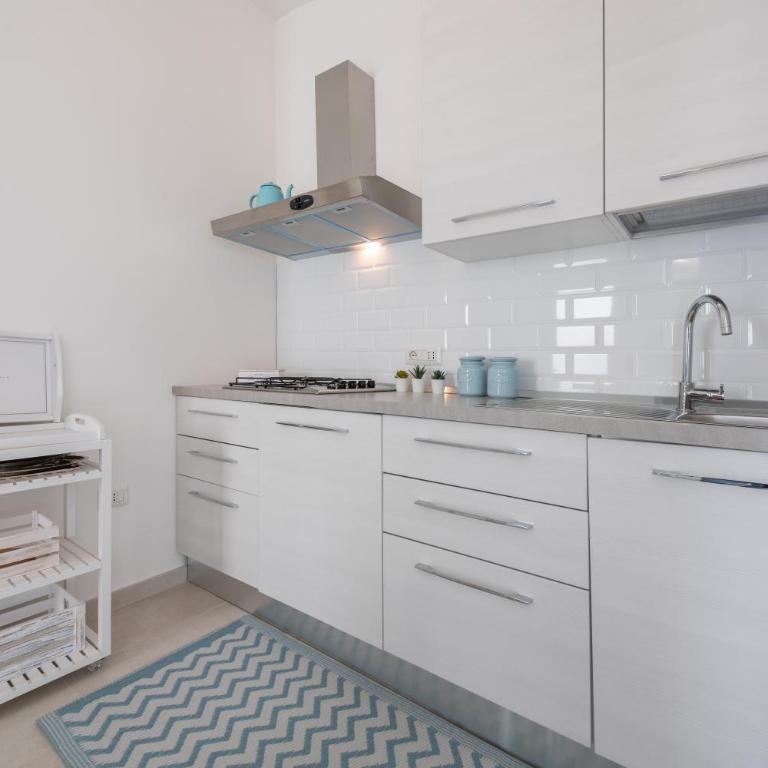 La casa dei naviganti - Appartamento Deluxe con 2 Camere da Letto e Balcone - 8