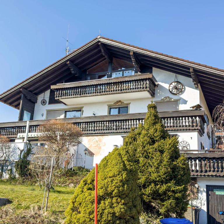 Haus Sonnenhang Wohnung 2 - Deluxe-Apartment mit 2 Schlafzimmern und Gartenblick - 2