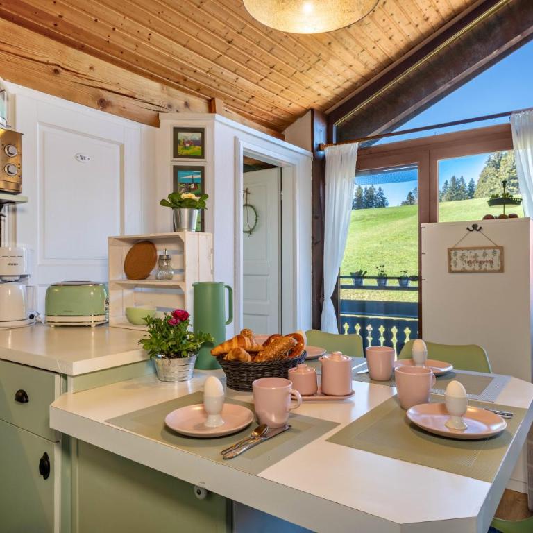 Haus Sonnenhang Wohnung 2 - Deluxe-Apartment mit 2 Schlafzimmern und Gartenblick - 9
