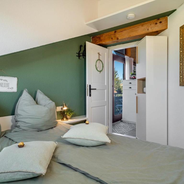 Haus Sonnenhang Wohnung 2 - Deluxe-Apartment mit 2 Schlafzimmern und Gartenblick - 14