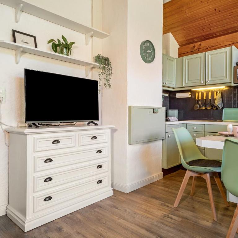 Haus Sonnenhang Wohnung 2 - Deluxe-Apartment mit 2 Schlafzimmern und Gartenblick - 8