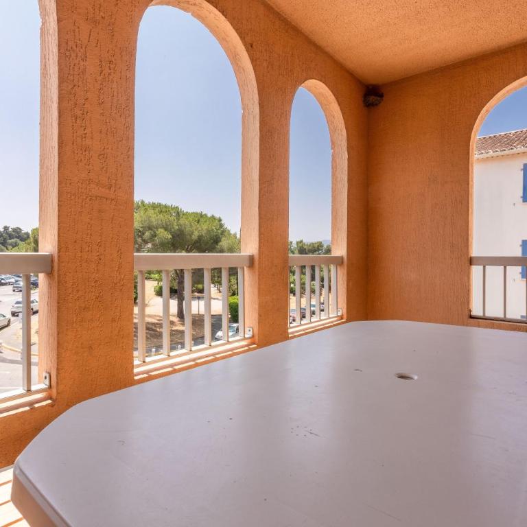 T2 Meublé 38m² loggia 6 pers maxi - One-Bedroom Apartment with Garden - 15