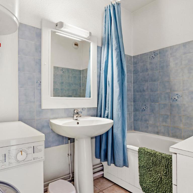 T2 Meublé 38m² loggia 6 pers maxi - One-Bedroom Apartment with Garden - 13