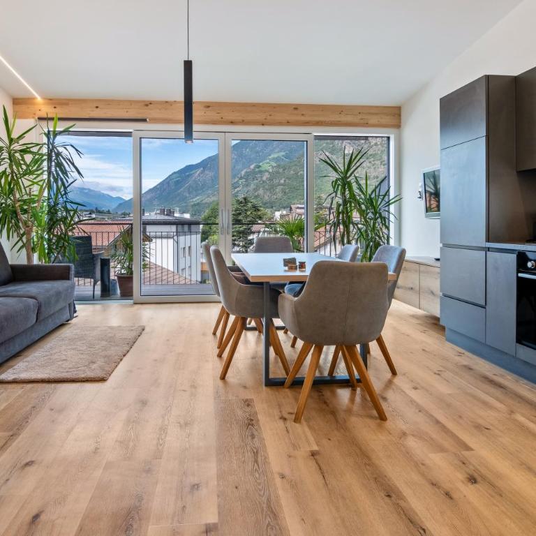 Penthouse - Apartment Venosta - Appartamento Deluxe con 2 Camere da Letto e Balcone - 2