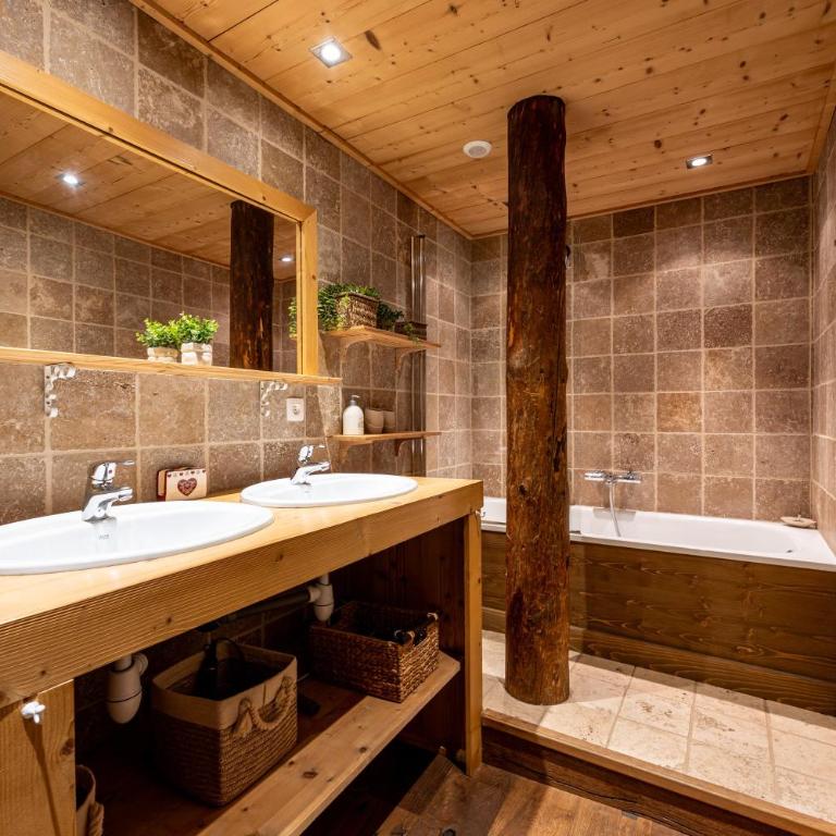 Les Chalets de la Revue - Appartement Supérieur avec Balcon - 13