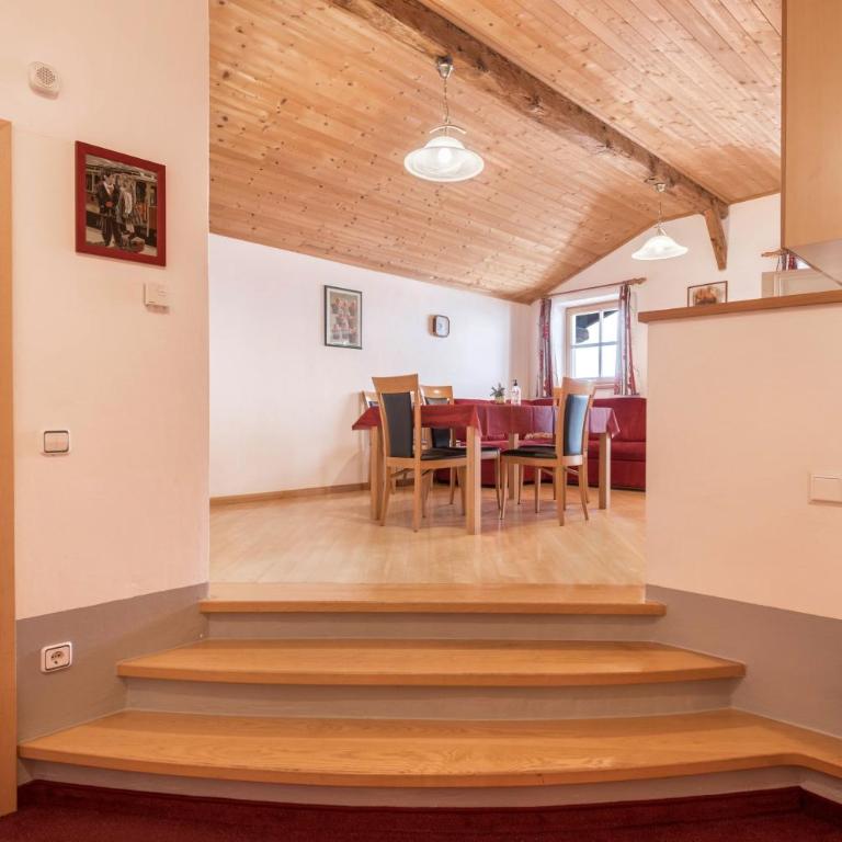 Ladinser Hof Reiterstube - Two-Bedroom Deluxe Apartment with Balcony - 8