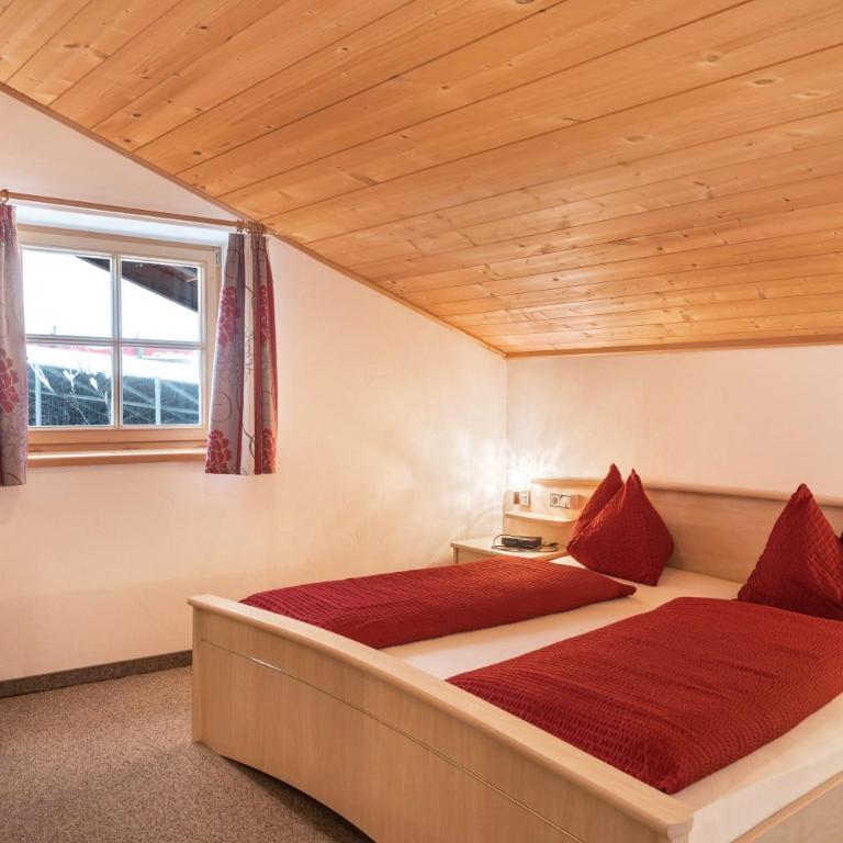 Ladinser Hof Reiterstube - Two-Bedroom Deluxe Apartment with Balcony - 9