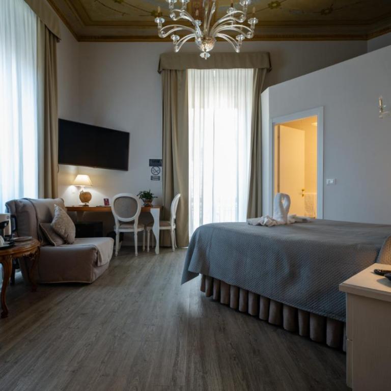 Hotel Genova Liberty - Camera Matrimoniale Superior - 8